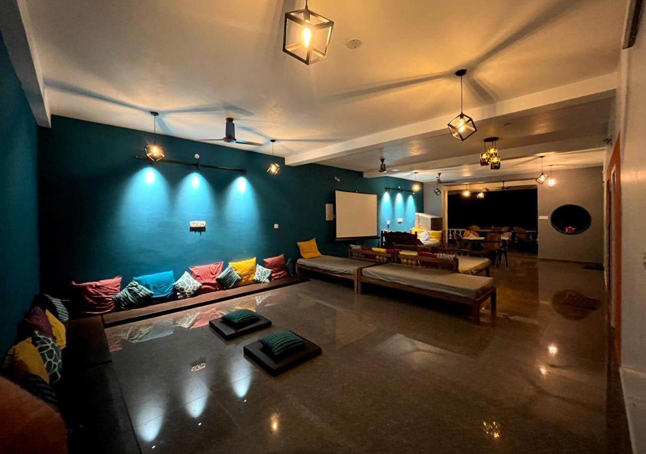 Unearth Hostel Auroville Eksteriør billede